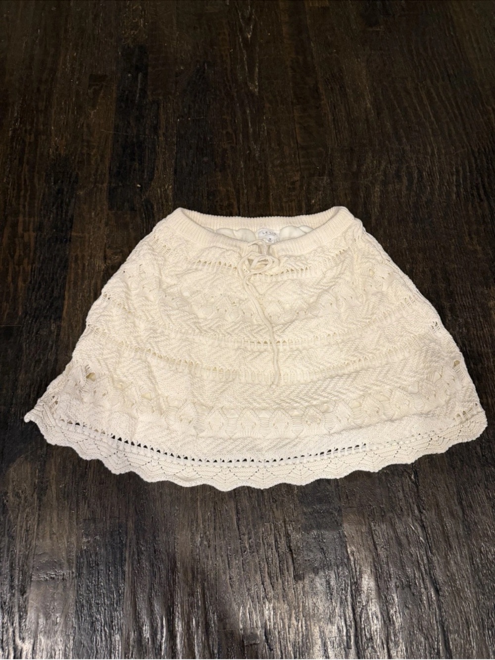 Le is Collection Chenille / Cable Knit Mini Skirt Size Medium